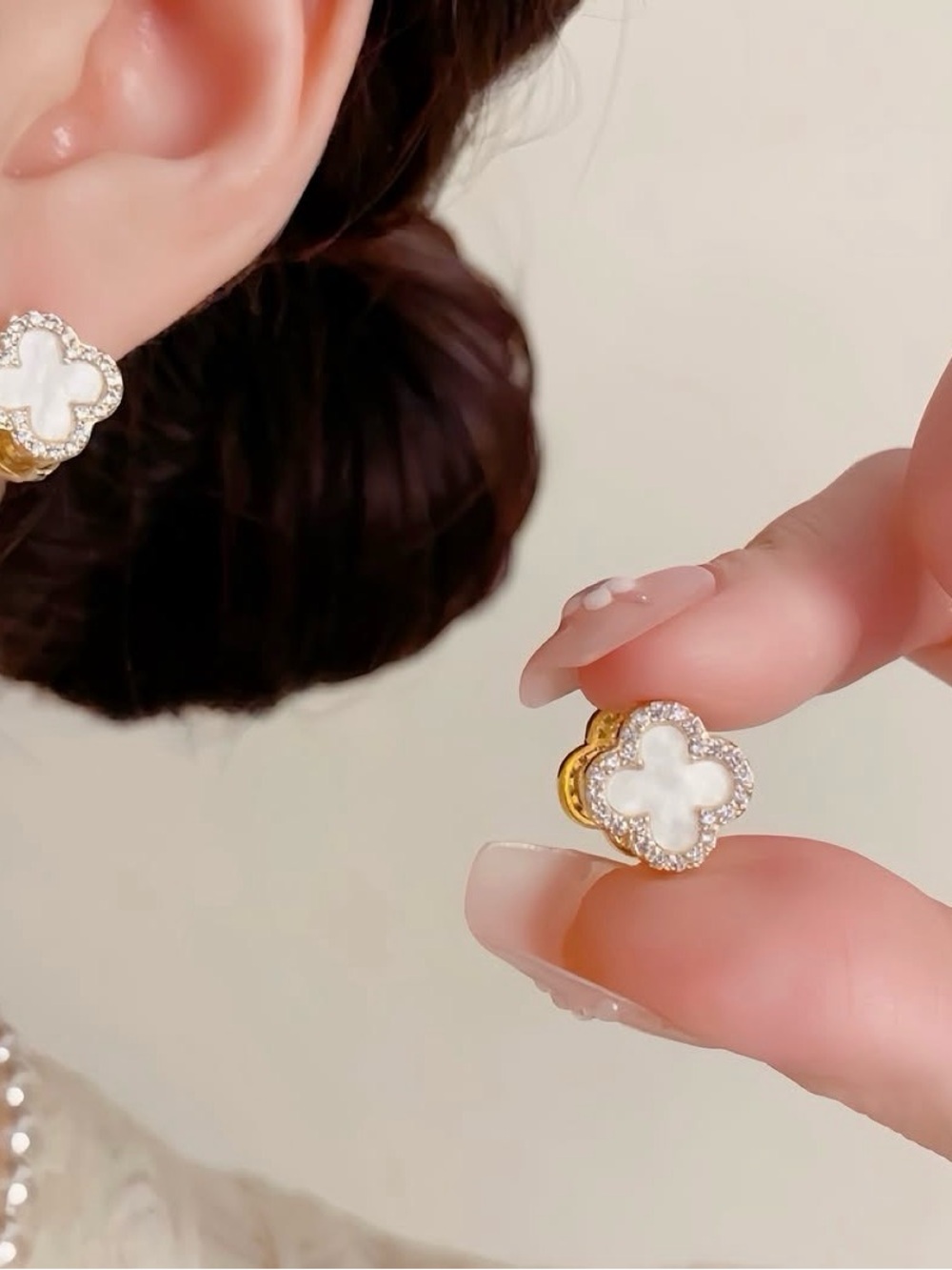 Mother pearl earrings